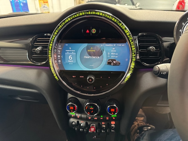 Used MINI Hatch 2023 for sale - 73934602: Photo 9