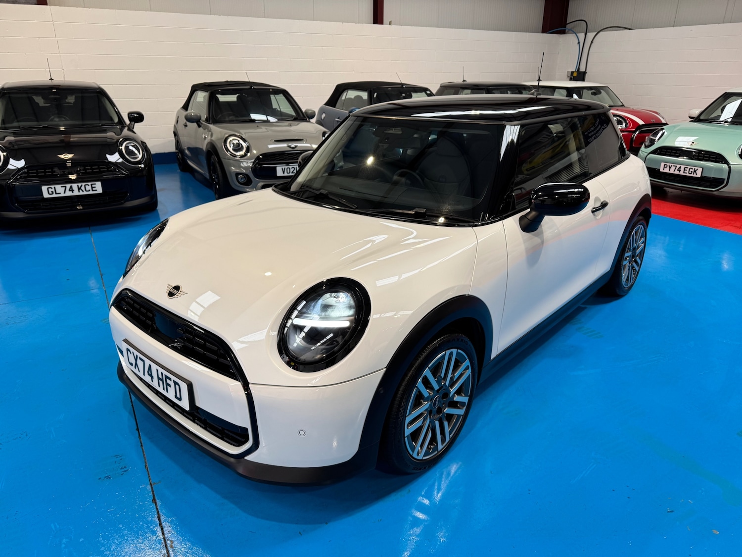 Used MINI Cooper 2024 for sale - 77901337: Photo 1