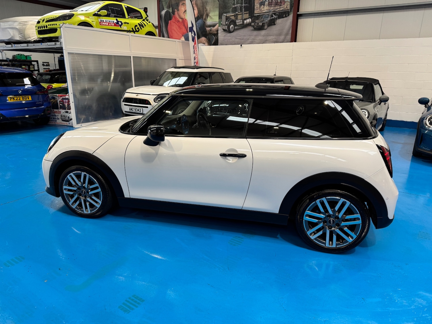 Used MINI Cooper 2024 for sale - 77901337: Photo 3