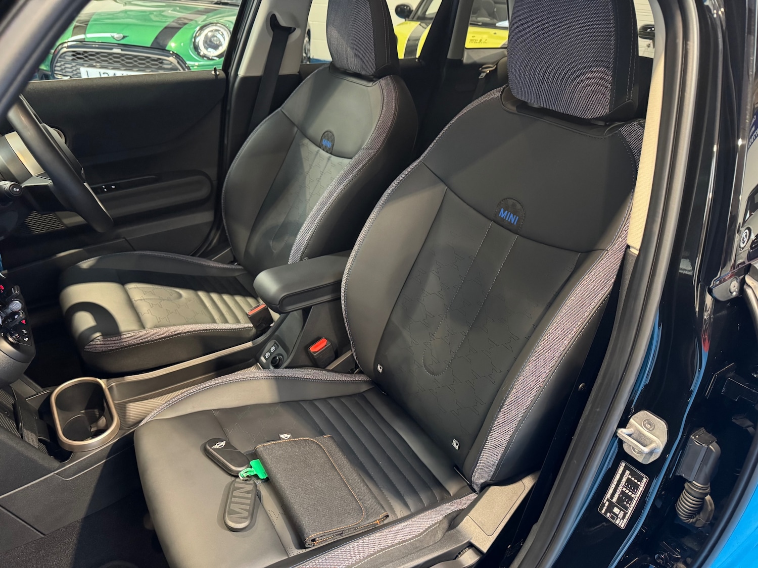 Used MINI Cooper 2024 for sale - 76329599: Photo 16