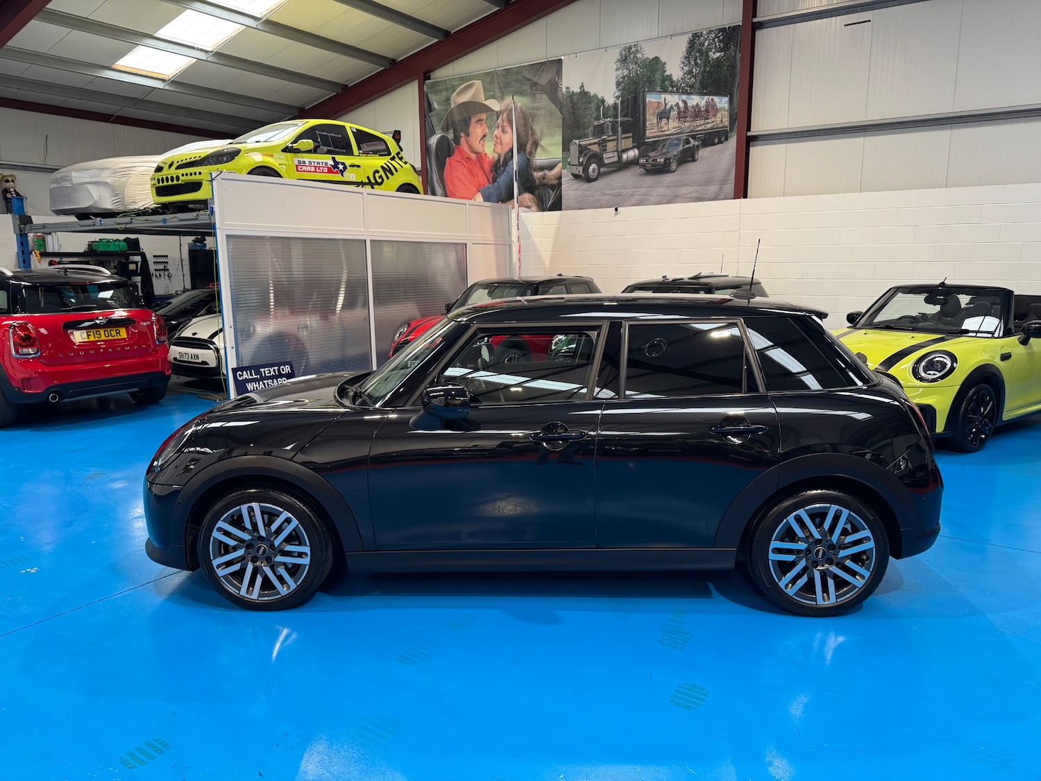 Used MINI Cooper 2024 for sale - 76329599: Photo 3