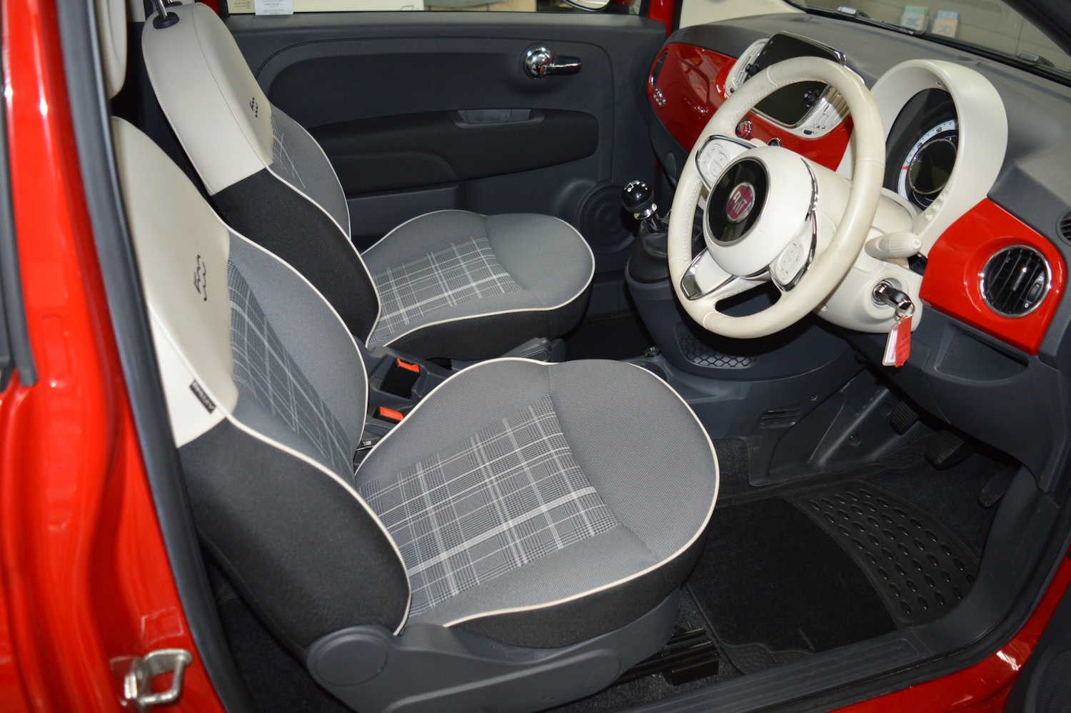 Used Fiat 500 2017 for sale - 77492745: Photo 8