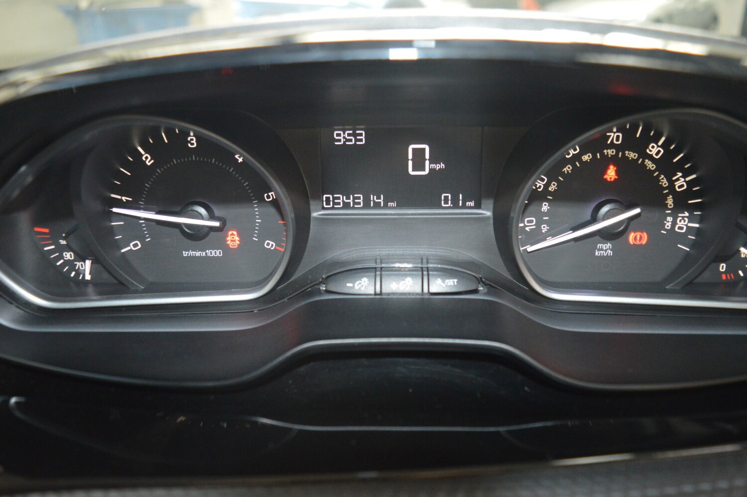 Used Peugeot 208 2017 for sale - 76036492: Photo 3