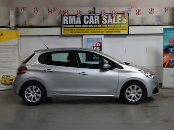 Used Peugeot 208 2017 for sale - 76036492: Photo