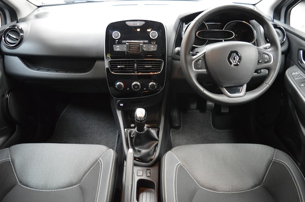 Used Renault Clio 2019 for sale - 76192739: Photo 10
