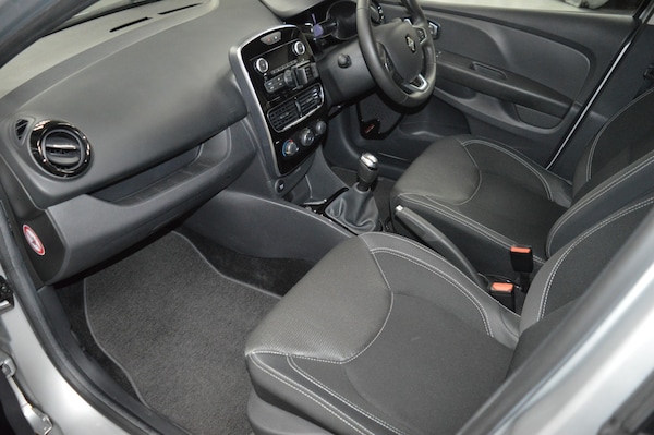 Used Renault Clio 2019 for sale - 76192739: Photo 11