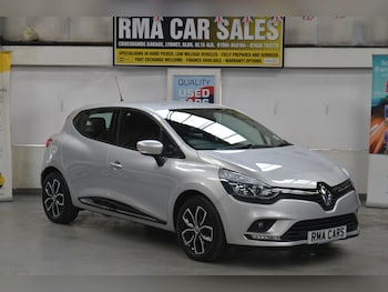 Used Renault Clio 2019 for sale - 76192739: Photo 2