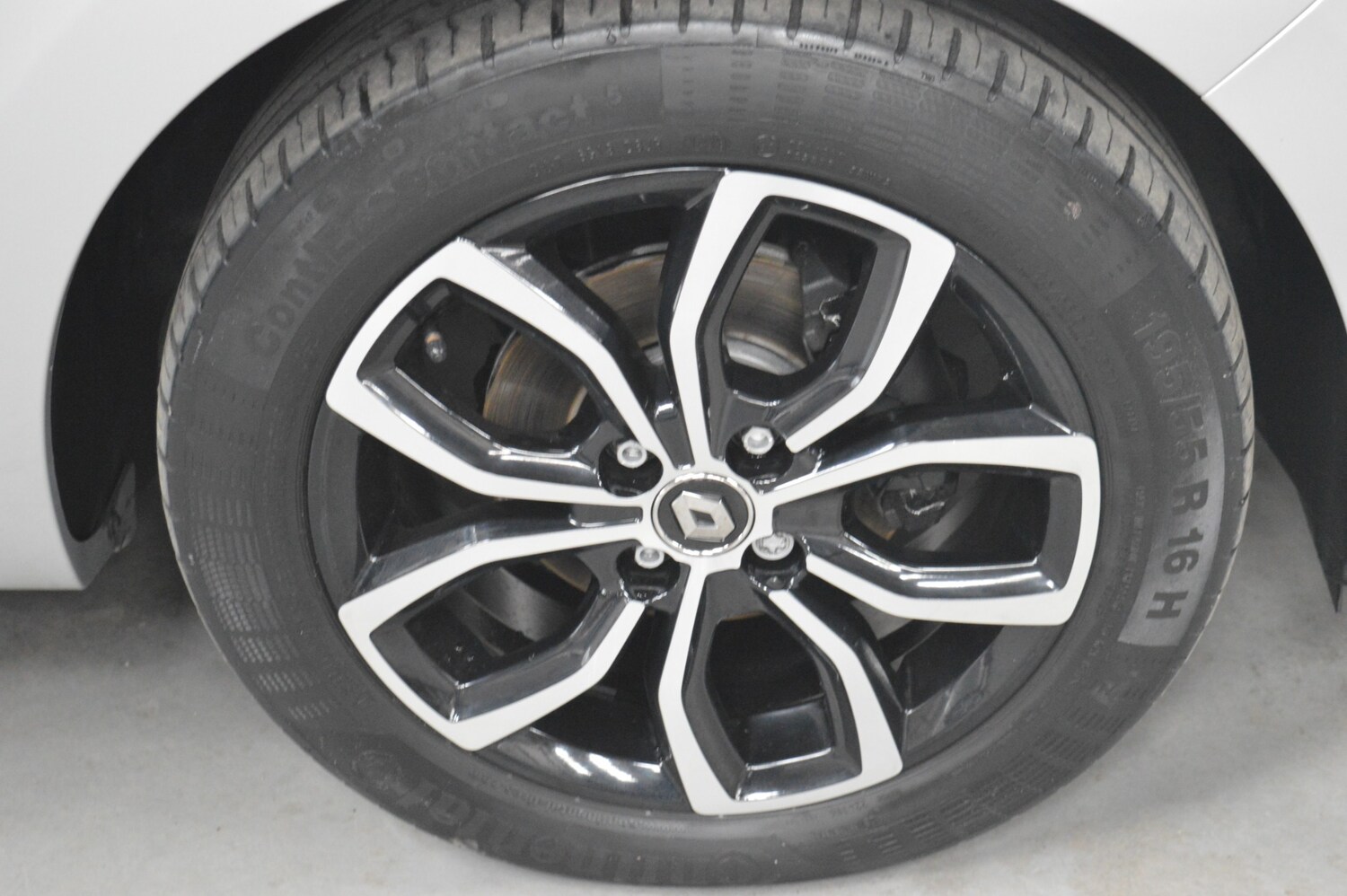 Used Renault Clio 2019 for sale - 76382712: Photo 7