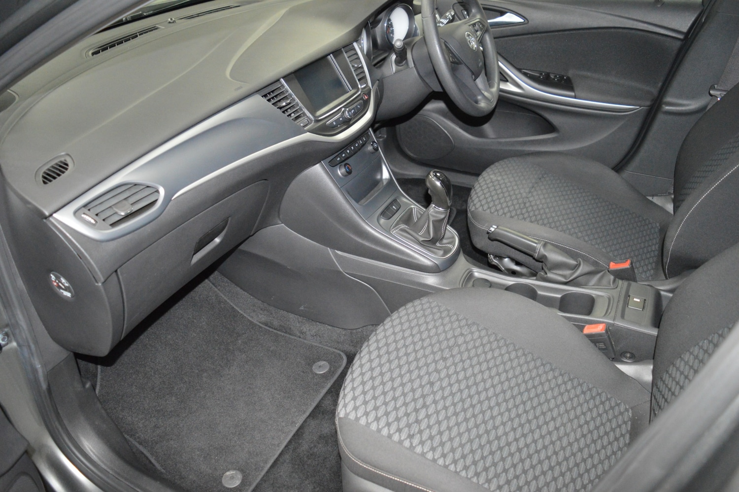 Used Toyota Auris 2018 for sale - 77628353: Photo 10