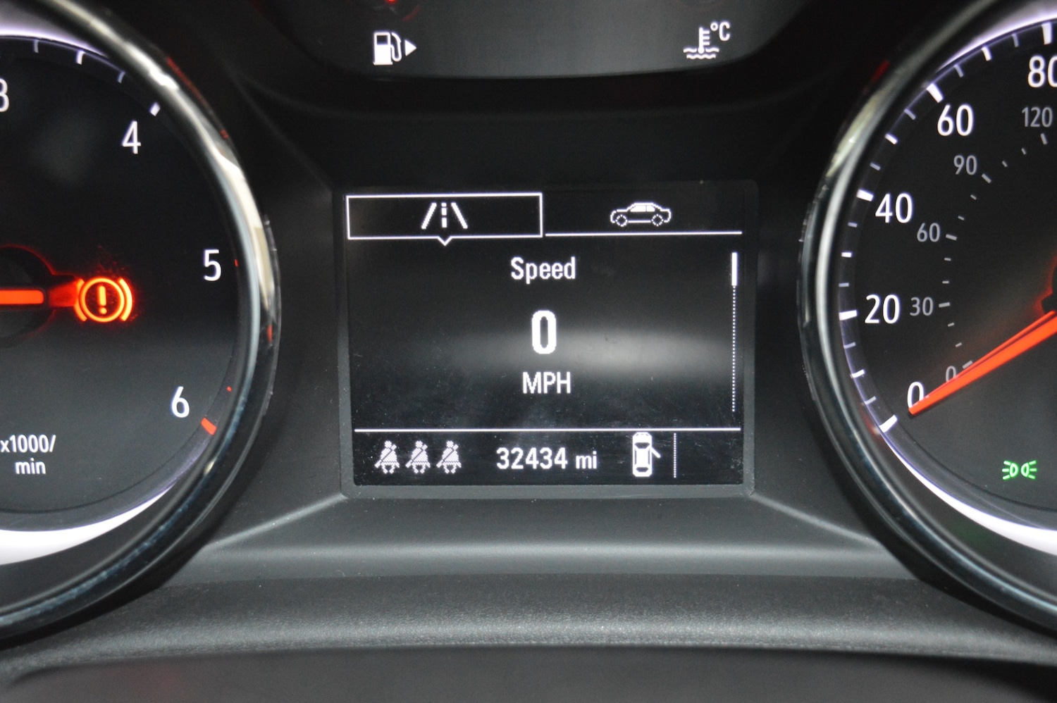 Used Toyota Auris 2018 for sale - 77628353: Photo 2