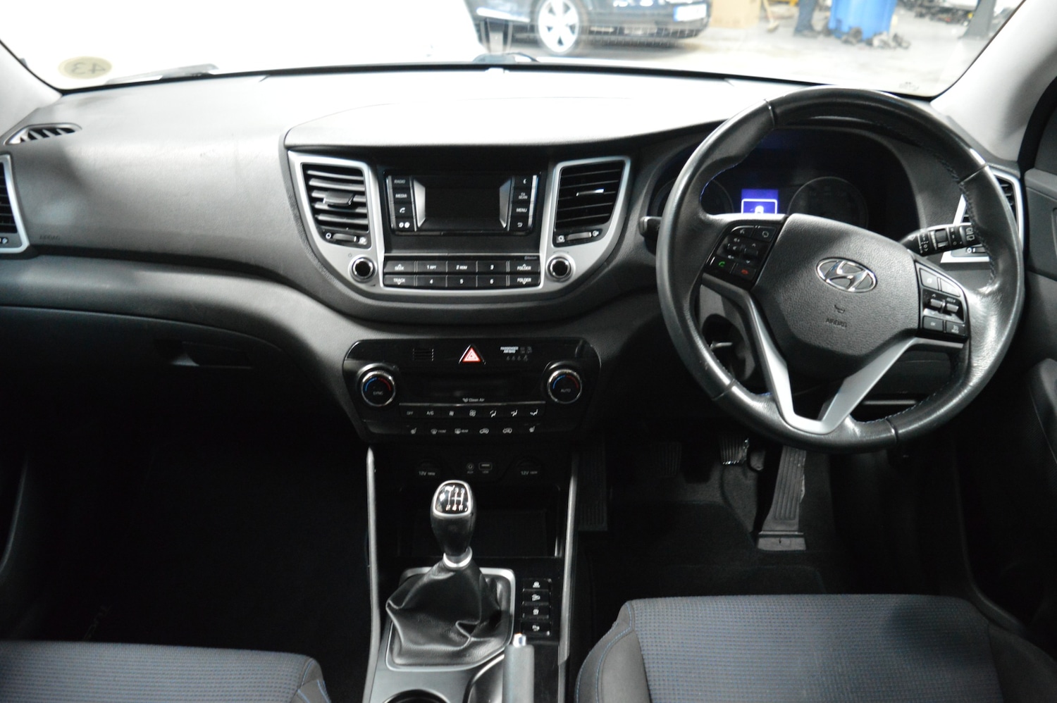 Used Hyundai TUCSON 2015 for sale - 76830811: Photo 10