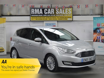2015 (65) - 2.0 TDCi Titanium VERY LOW MILEAGE 5-Door