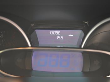 Used Renault Clio 2019 for sale - 78777101: Photo