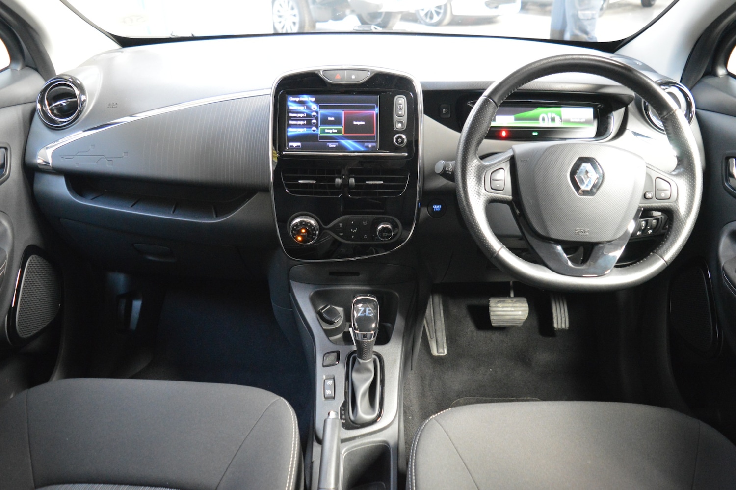 Used Renault Zoe 2019 for sale - 76625028: Photo 12