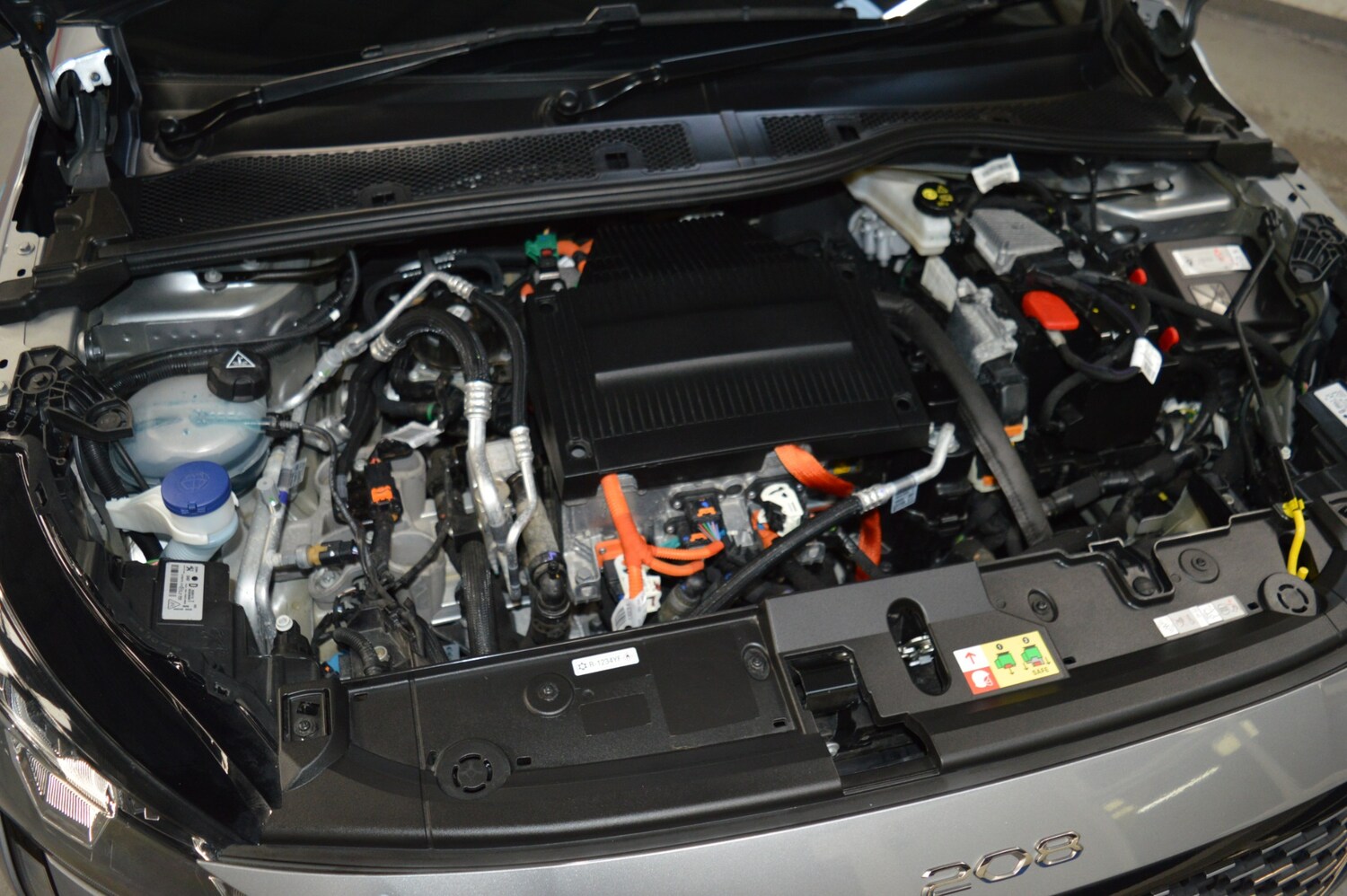 Used Peugeot E-208 2020 for sale - 77363200: Photo 25