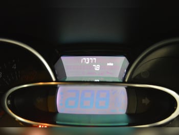 Used Renault Clio 2019 for sale - 77210720: Photo