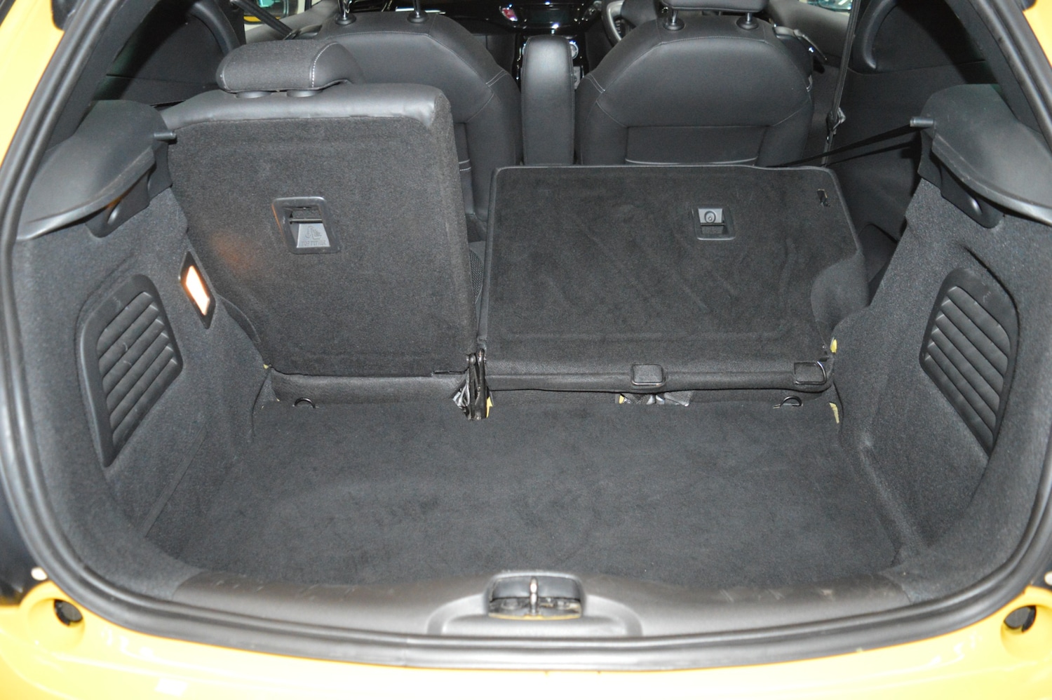 Used Citroen DS3 2013 for sale - 76493859: Photo 19