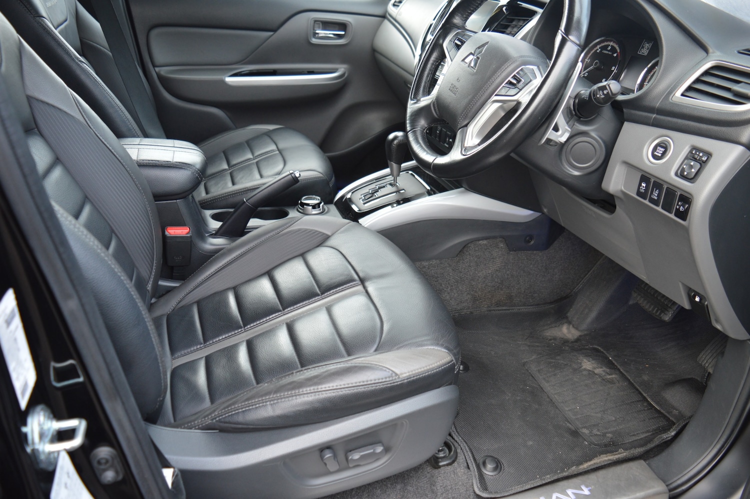 Used Mitsubishi L200 2018 for sale - 76488538: Photo 7