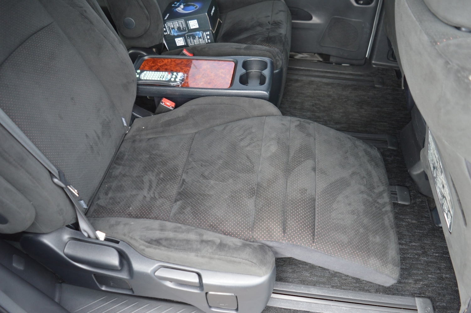 Used Toyota Alphard 2011 for sale - 76005666: Photo 14