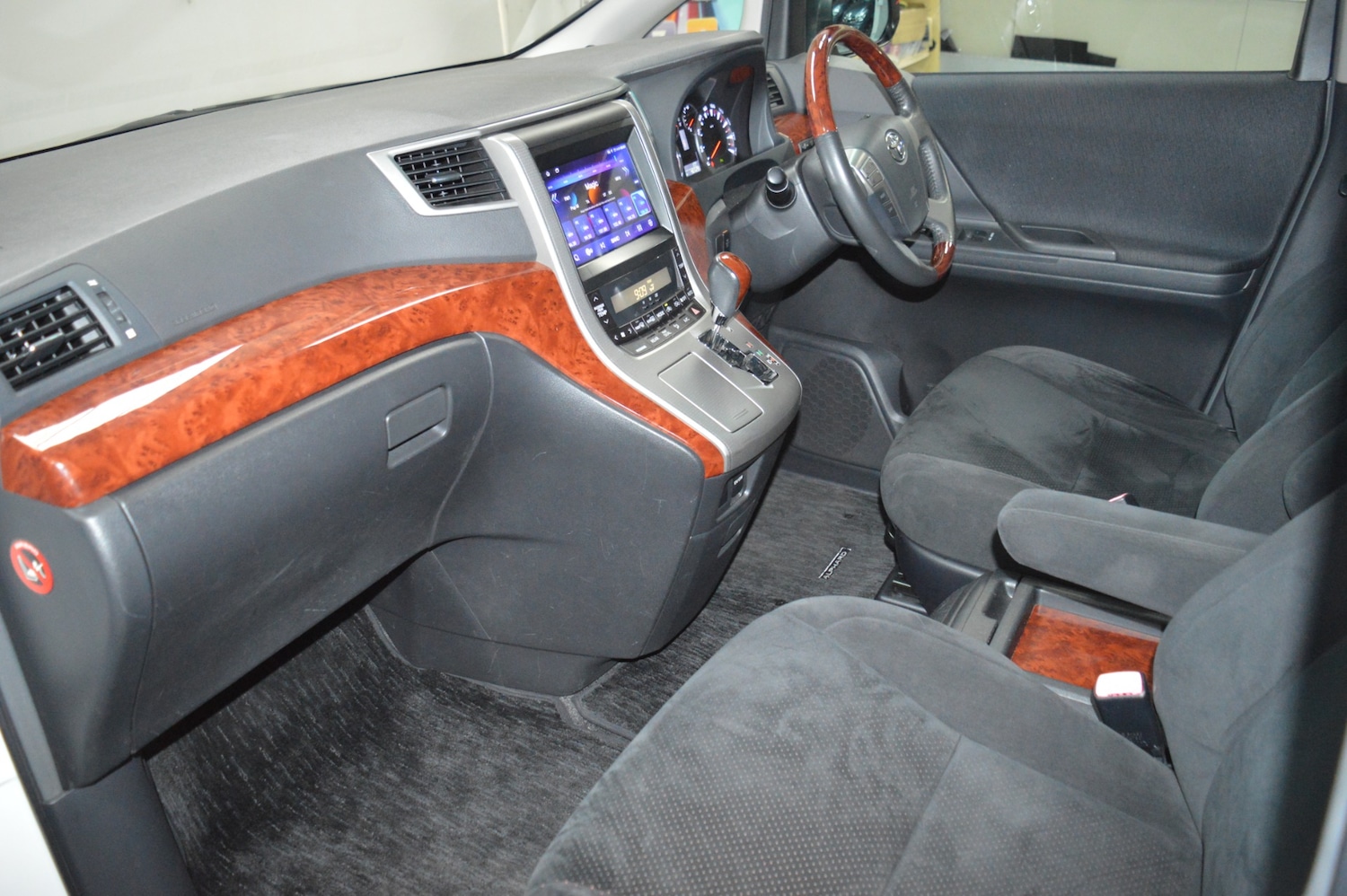 Used Toyota Alphard 2011 for sale - 76005666: Photo 16