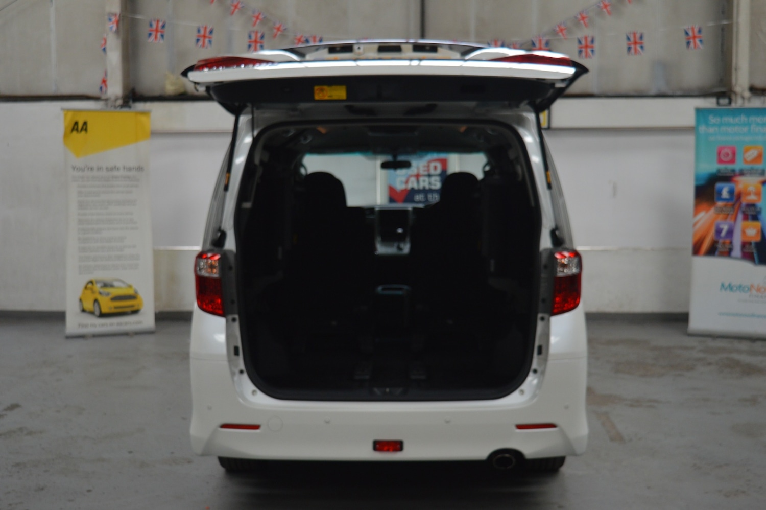 Used Toyota Alphard 2011 for sale - 76005666: Photo 22