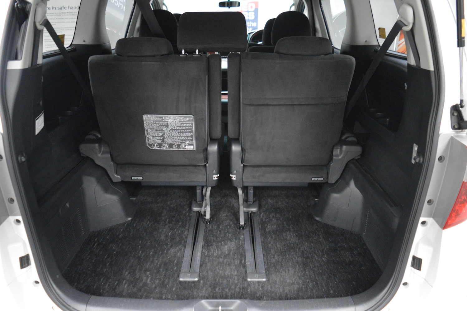 Used Toyota Alphard 2011 for sale - 76005666: Photo 24