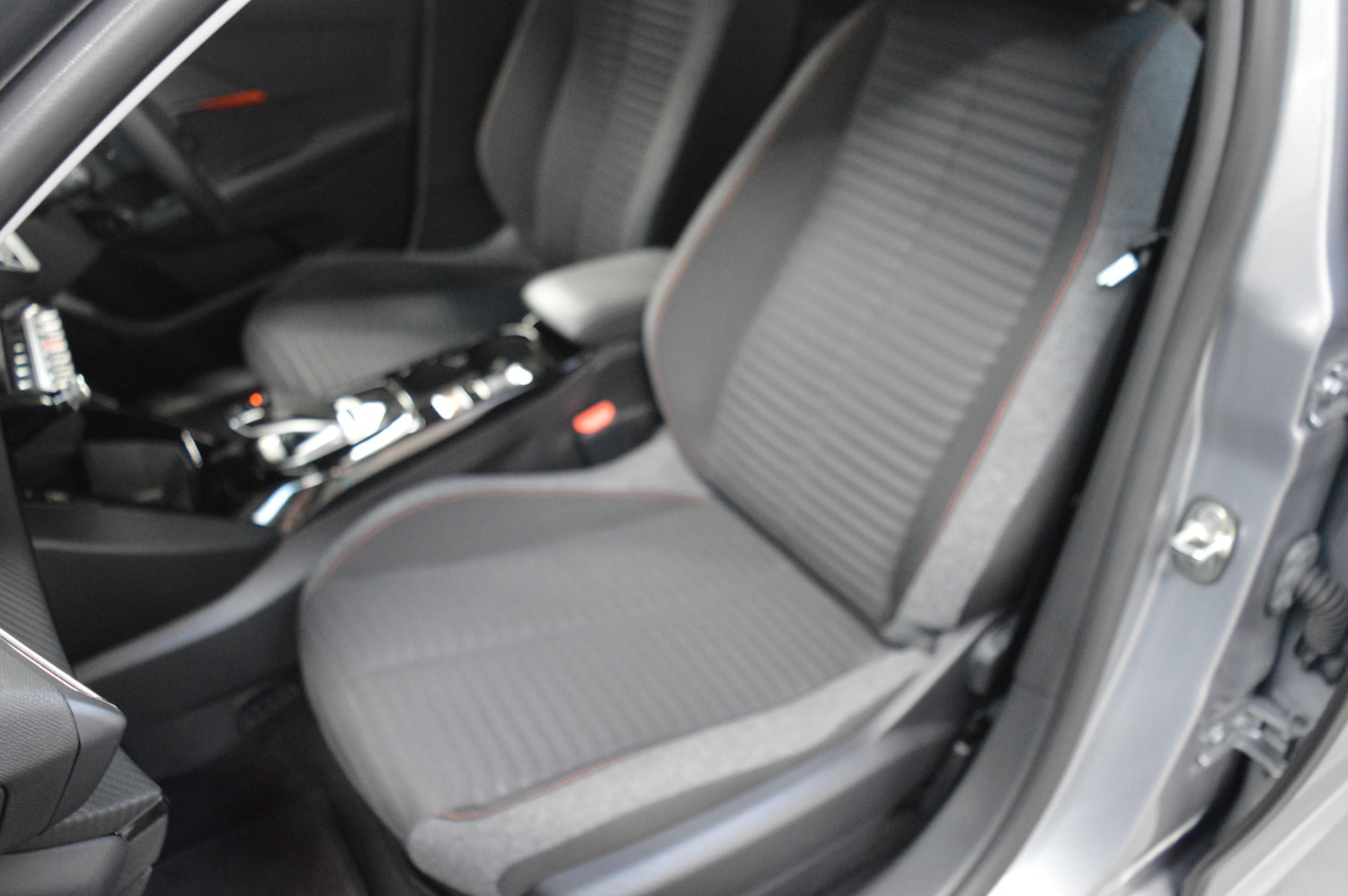 Used Peugeot E-208 2020 for sale - 77663738: Photo 16