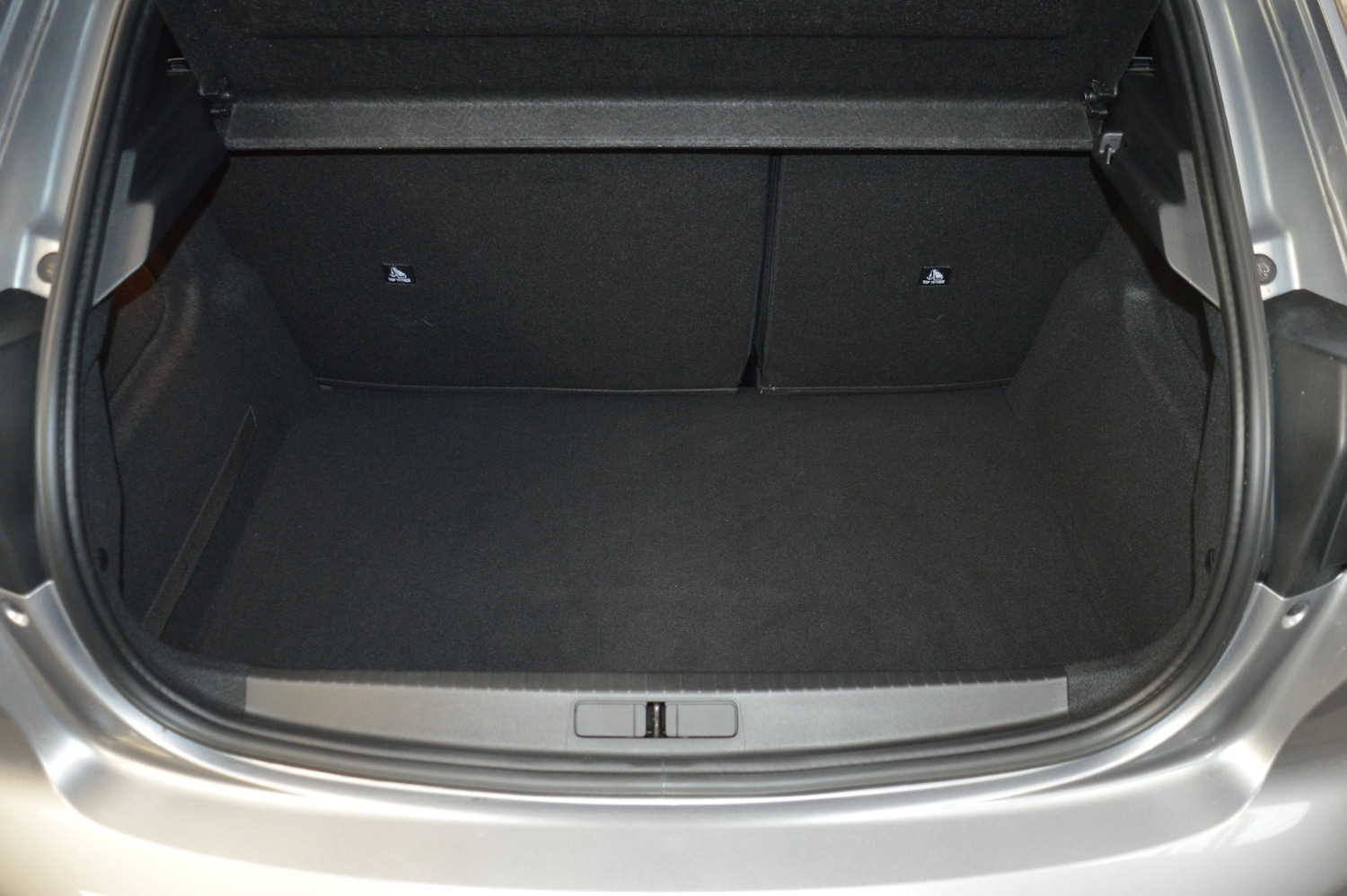 Used Peugeot E-208 2020 for sale - 77663738: Photo 21