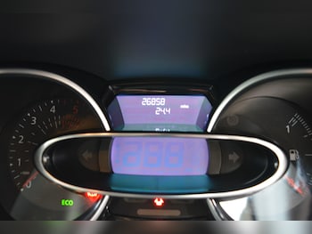 Used Renault Clio 2019 for sale - 75650420: Photo