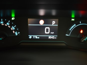 Used Peugeot E-208 2021 for sale - 75910630: Photo