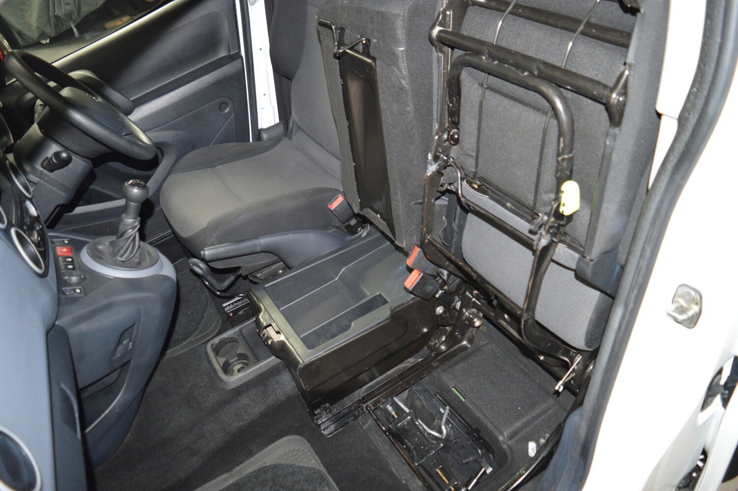 Used Peugeot Partner 2017 for sale - 77964726: Photo 13