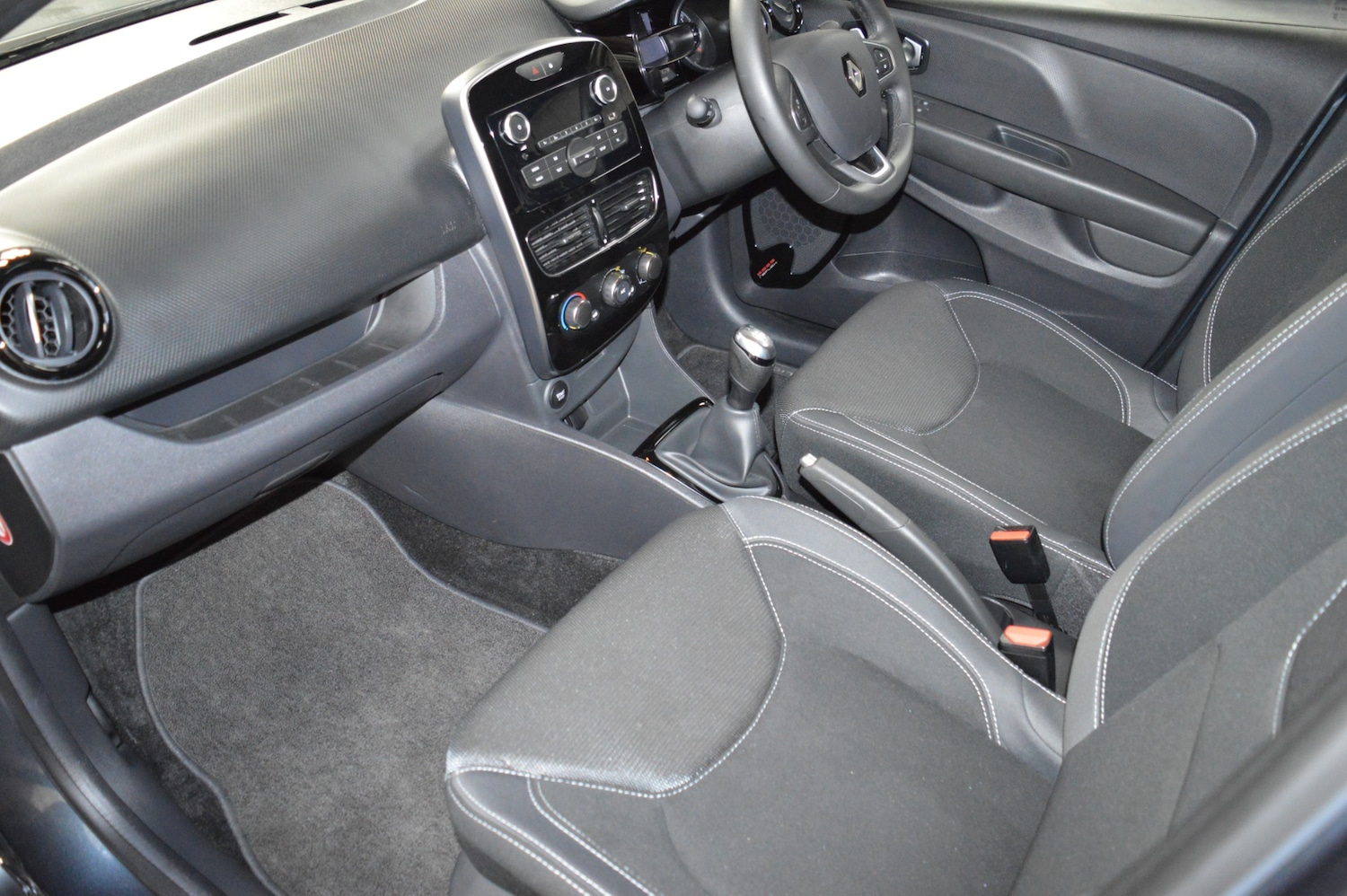 Used Renault Clio 2024 for sale - 76464009: Photo 11