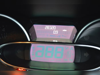 Used Renault Clio 2019 for sale - 76466062: Photo