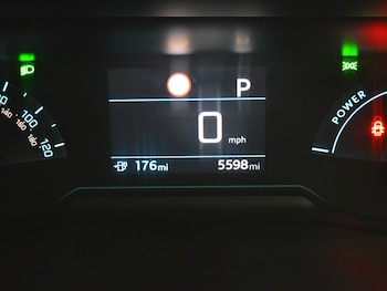 Used Peugeot E-208 2020 for sale - 76734305: Photo