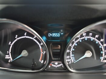 Used Ford Fiesta 2016 for sale - 76492518: Photo