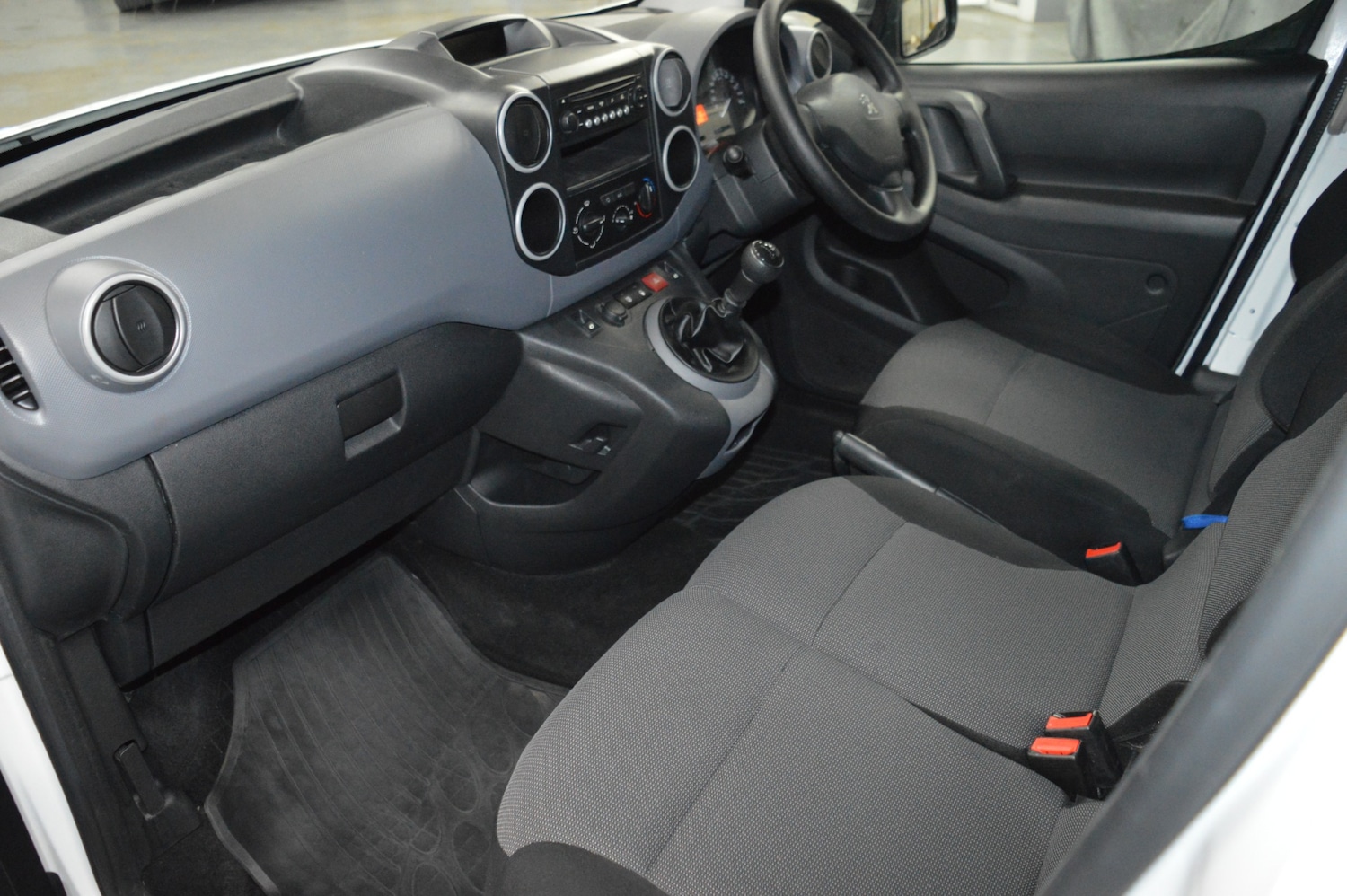 Used Peugeot Partner 2016 for sale - 76192824: Photo 11