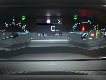 Used Peugeot E-208 2020 for sale - 77404004: Photo
