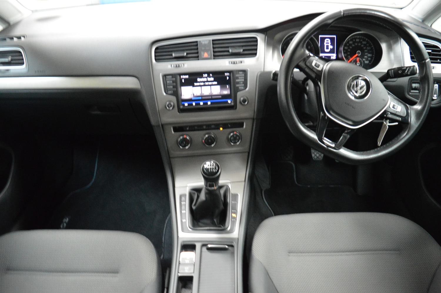 Used Volkswagen Golf 2017 for sale - 76117156: Photo 11