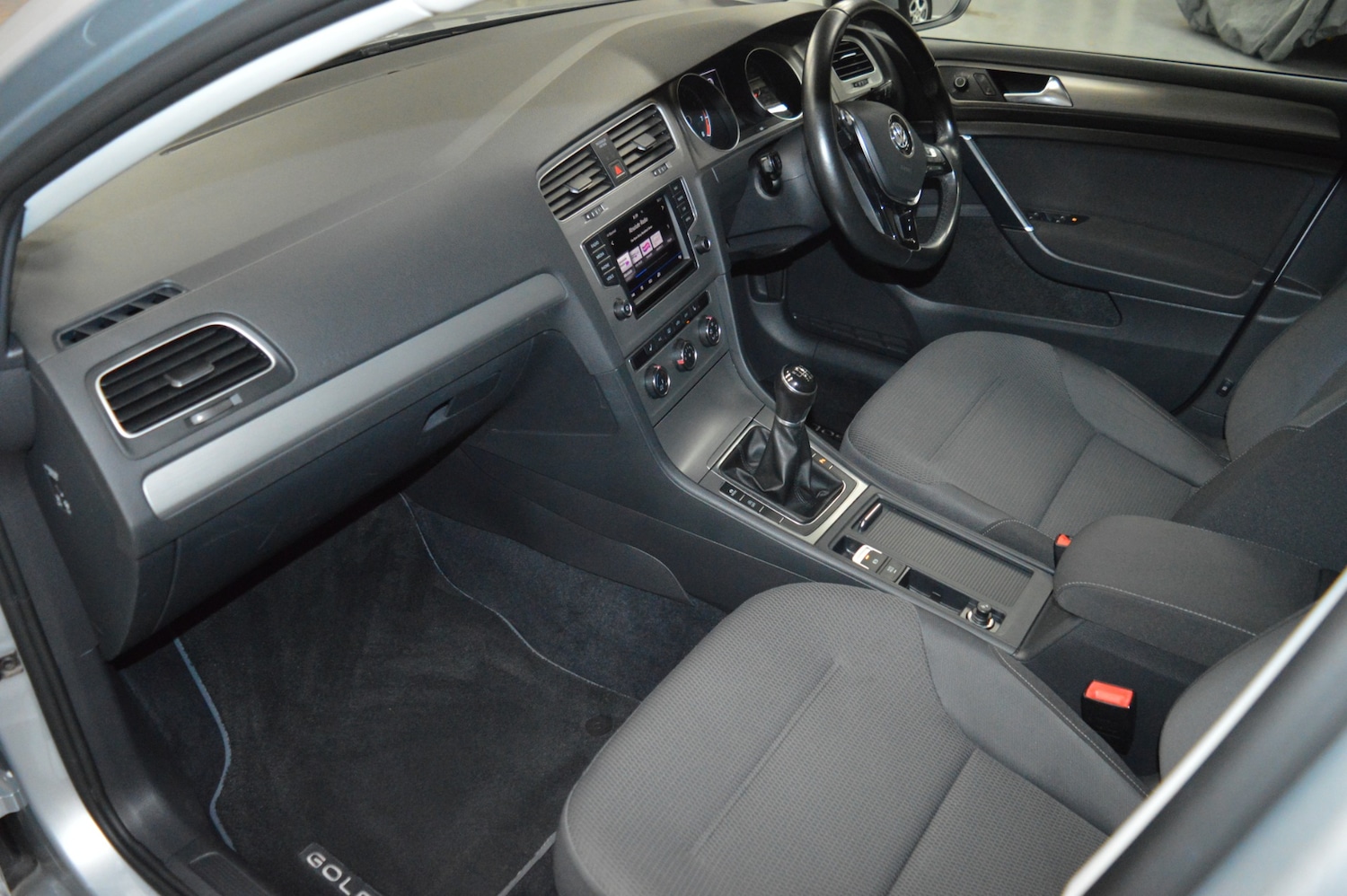 Used Volkswagen Golf 2017 for sale - 76117156: Photo 12