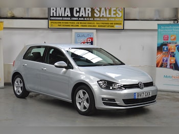 Used Volkswagen Golf 2017 for sale - 76117156: Photo 2