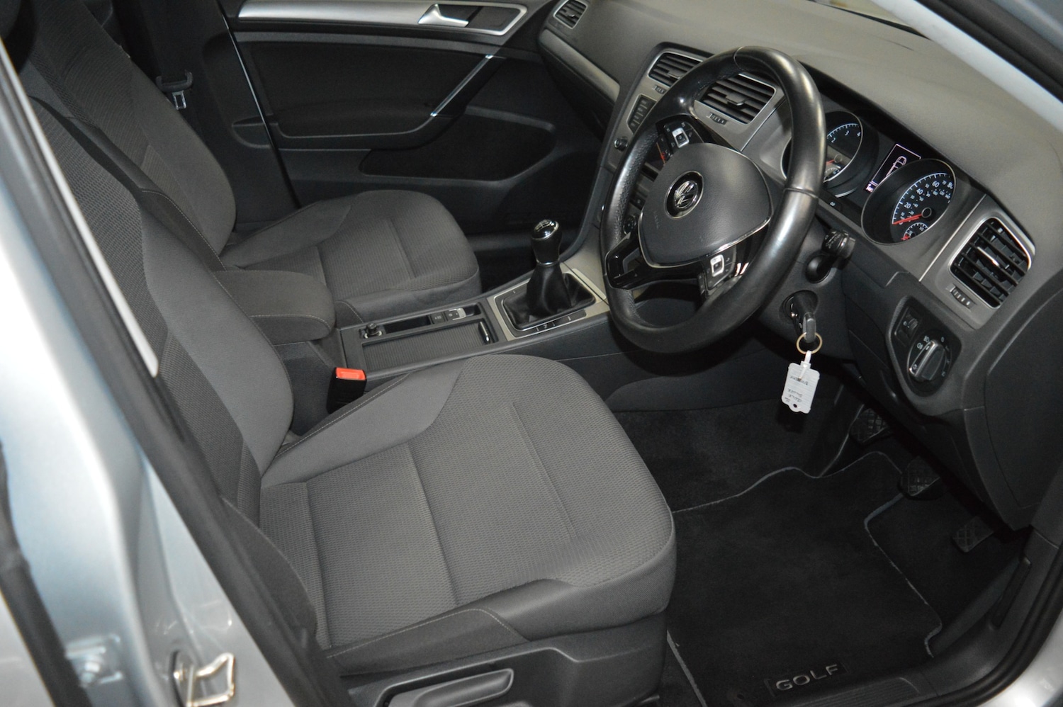 Used Volkswagen Golf 2017 for sale - 76117156: Photo 8