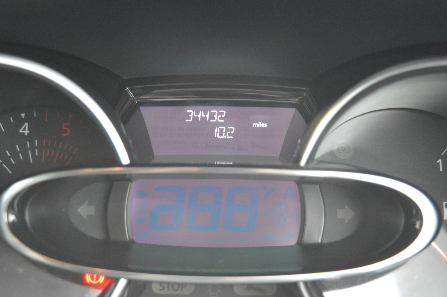 Used Renault Clio 2018 for sale - 76464478: Photo 2