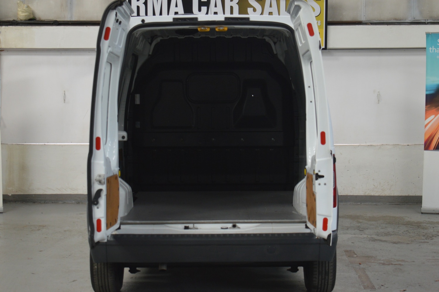 Used Ford Transit Connect 2011 for sale - 76332160: Photo 15