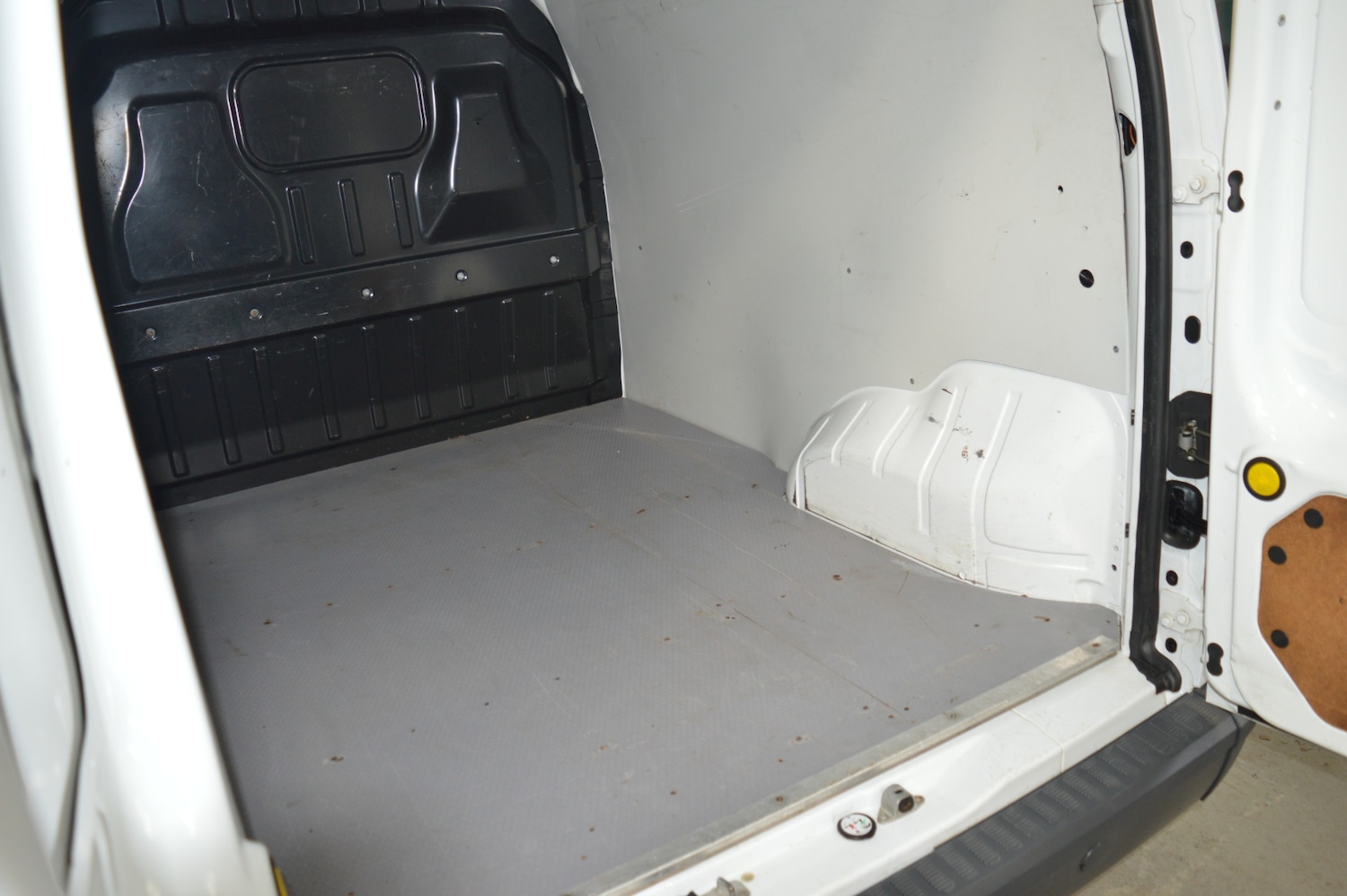 Used Ford Transit Connect 2011 for sale - 76332160: Photo 18