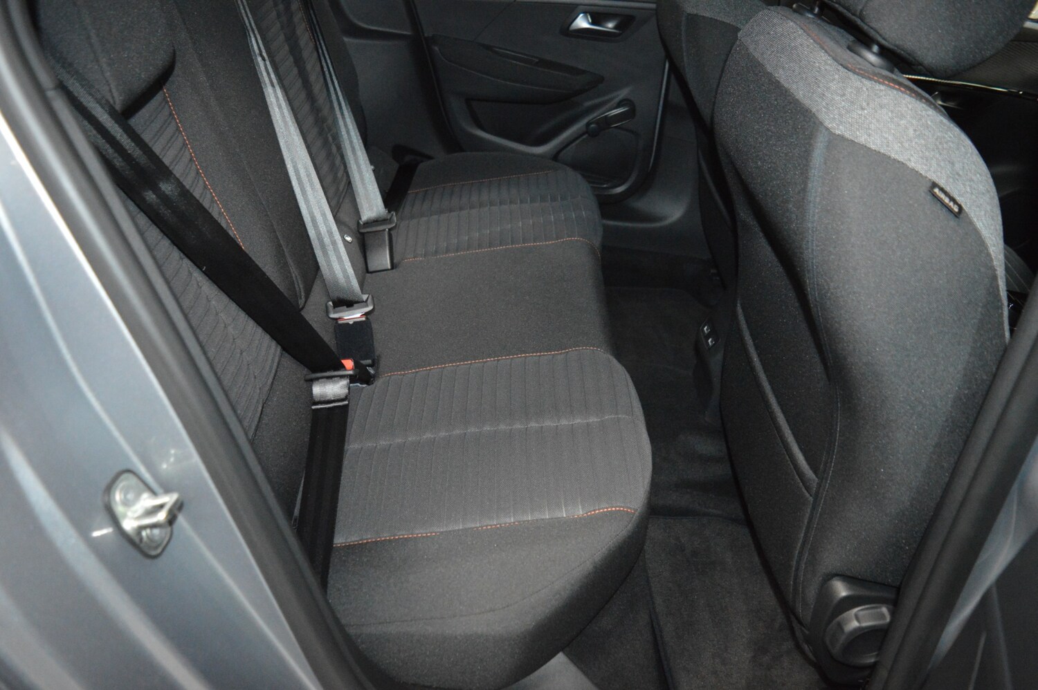 Used Peugeot E-208 2020 for sale - 77461473: Photo 13