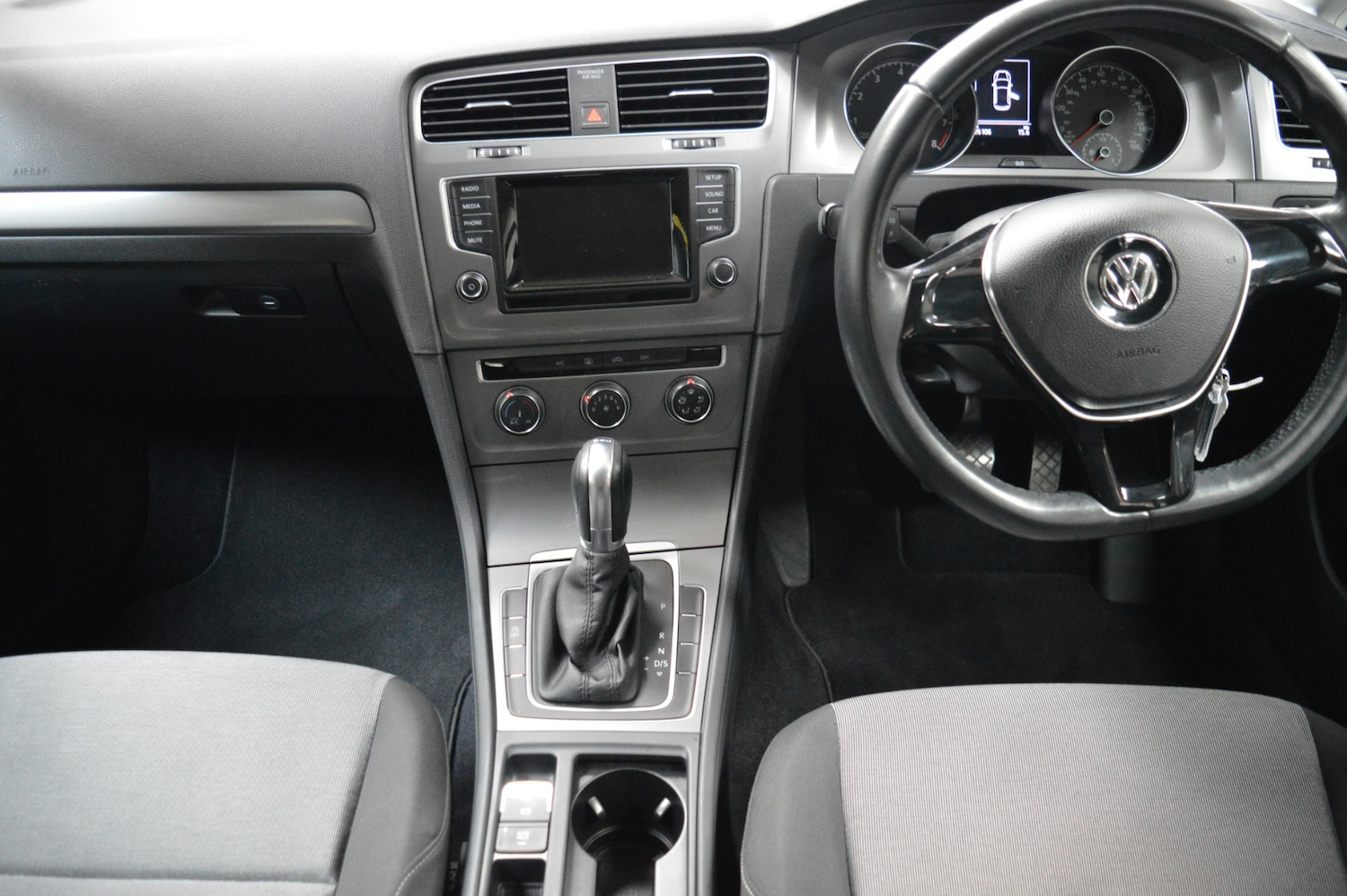 Used Volkswagen Golf 2014 for sale - 76319133: Photo 10
