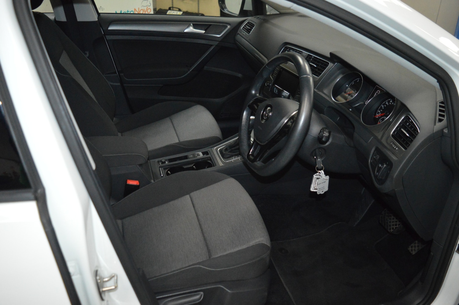Used Volkswagen Golf 2014 for sale - 76319133: Photo 8