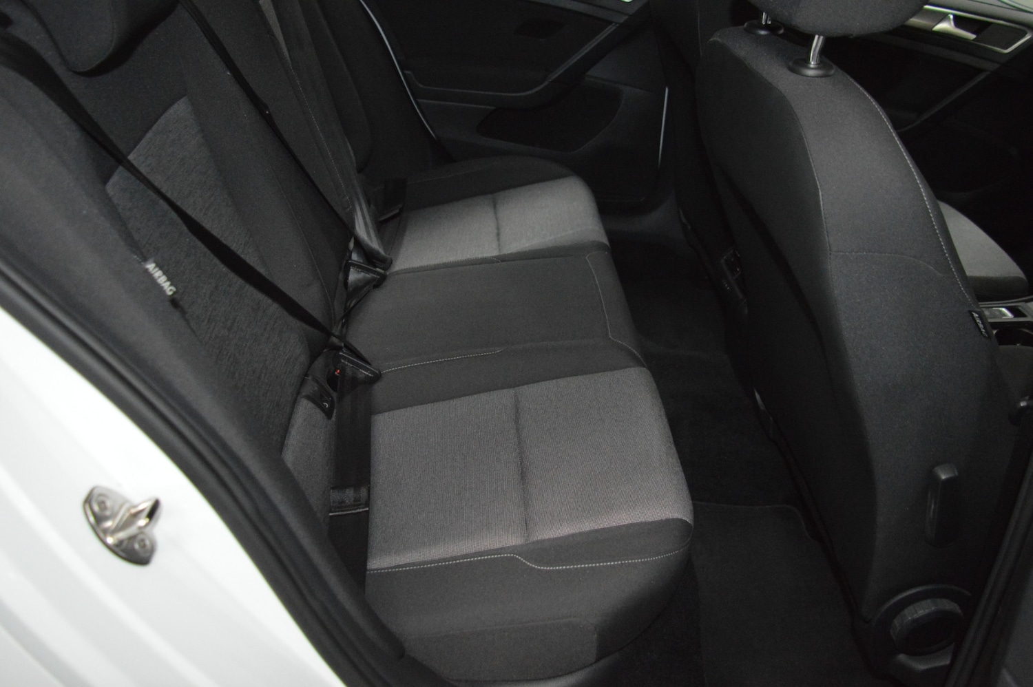 Used Volkswagen Golf 2014 for sale - 76319133: Photo 9