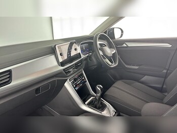Used Volkswagen T-Roc 2023 for sale - 79021178: Photo