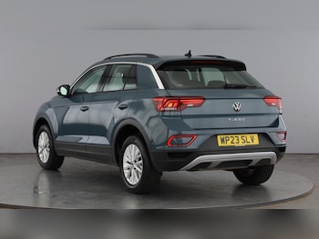 Used Volkswagen T-Roc 2023 for sale - 79021178: Photo